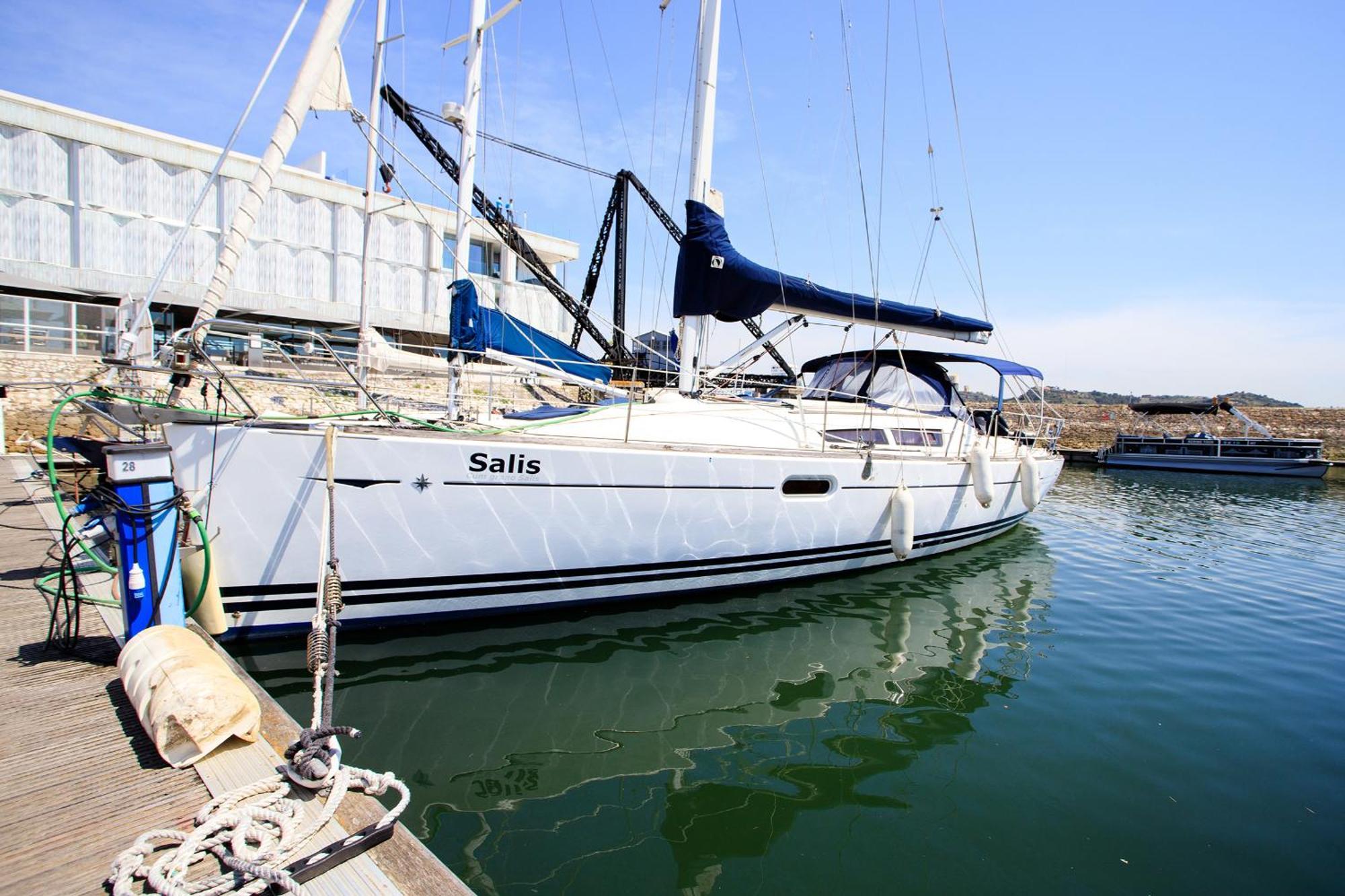Botel Salis - Jeanneau 39i Lisboa